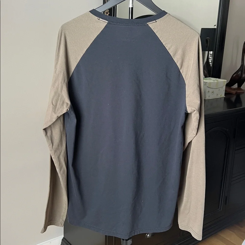 Oakley Black and Tan Long Sleeve Tee. - Picture 3 of 3